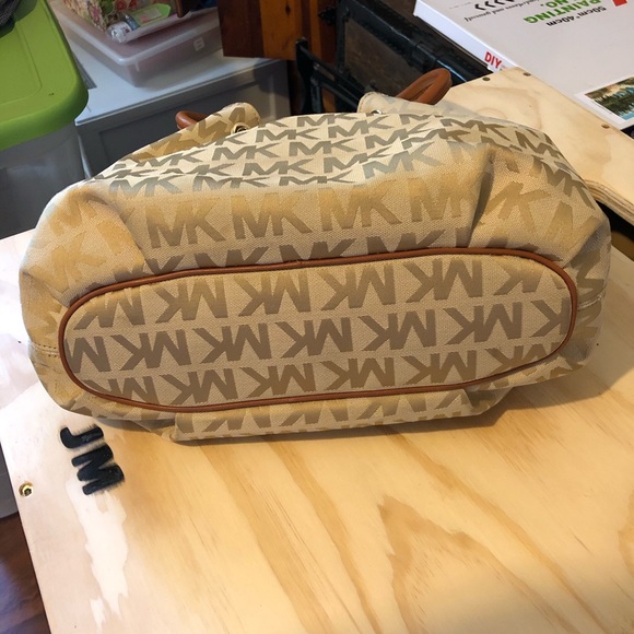 Michael Kors East West Tote Signature Jacquard - Picture 6 of 10